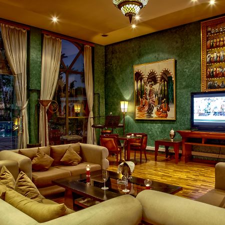 Royal Mirage Deluxe Hotel Marrakesh Exterior photo The living room of a villa at the resort