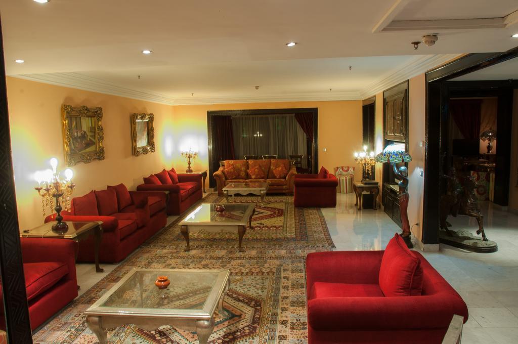 Royal Mirage Deluxe Hotel Marrakesh Exterior photo A living room in a luxury apartment
